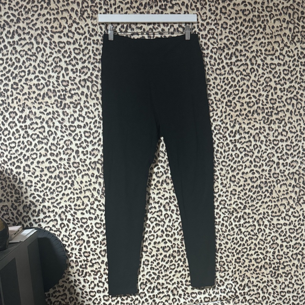 Black leggings!